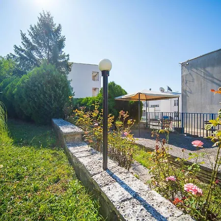 Sun And Sea Apartment